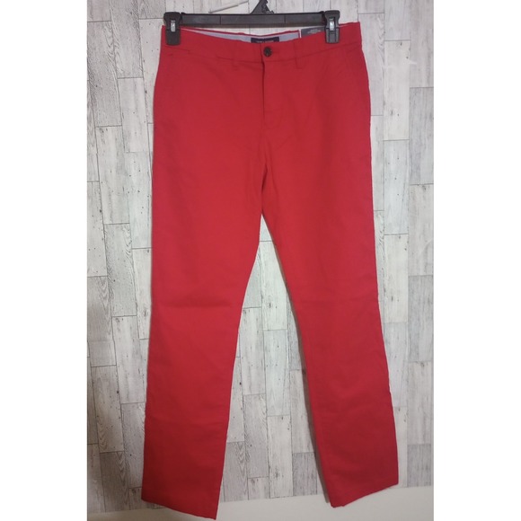 Tommy Hilfiger Men's Slim Fit Coupe Etroite Chino Red Pants Size 30/32 NWT - Picture 1 of 7